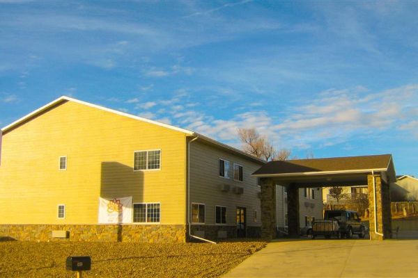 BOWMAN INN AND SUITES (Bowman)